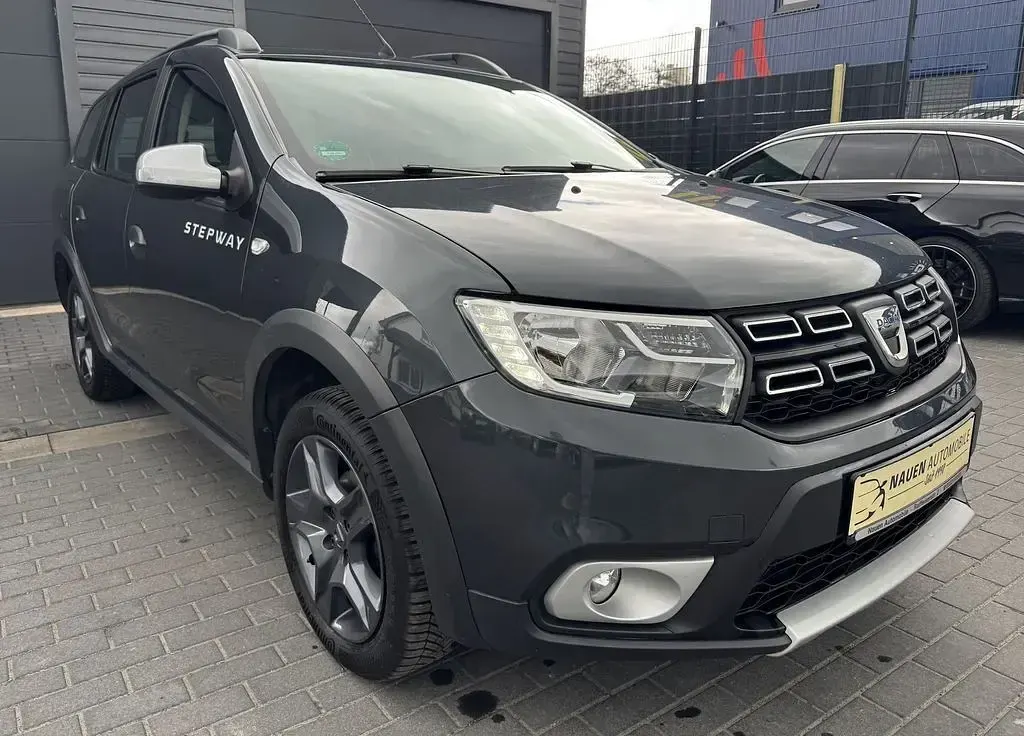 Używany Dacia Logan MCV Stepway 90 KM (66 kW) 2019 Szary Kombi