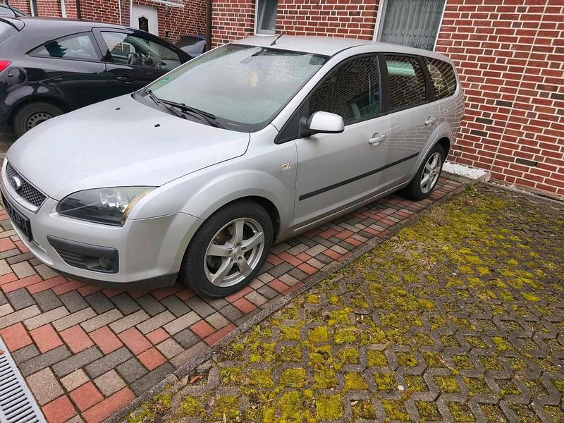 Gebraucht Ford Focus 101 PS (74 kW) 2005 Silber Kombi