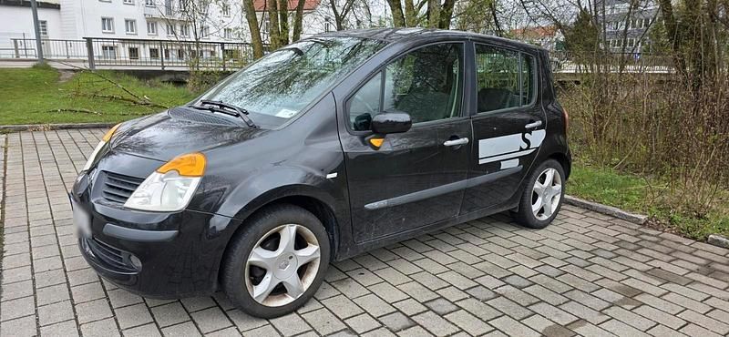 Usado Renault Modus 105 HP (77 kW) 2006 Preto Monovolume
