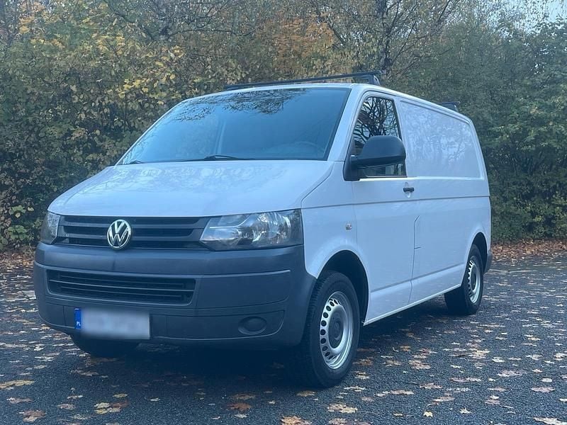 Weiß Gebraucht 2013 VW T5 Van | 6.300 € - Bild 1/4