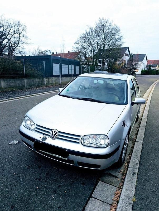 Grau Gebraucht 2001 VW Golf Limousine | 2.500 € (Fairer Preis) - Bild 1/4