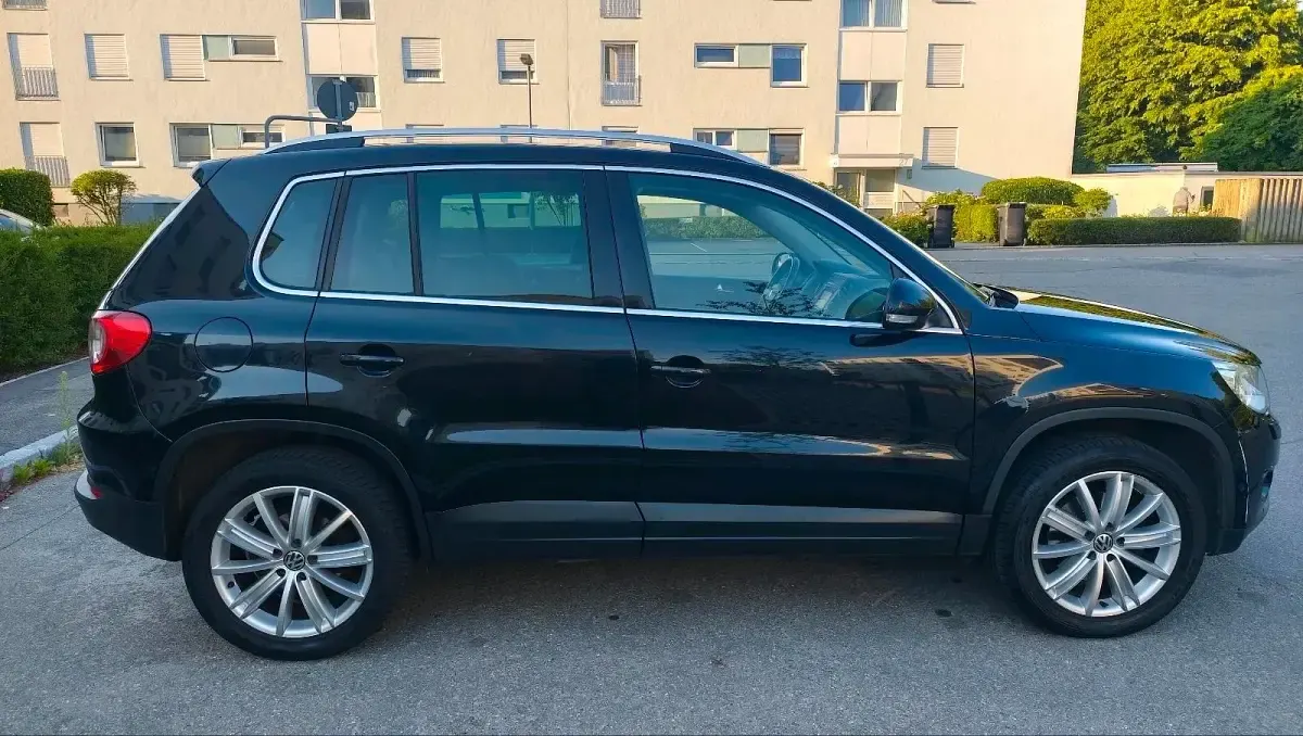 Gebraucht VW Tiguan 140 PS (102 kW) 2008 Schwarz SUV