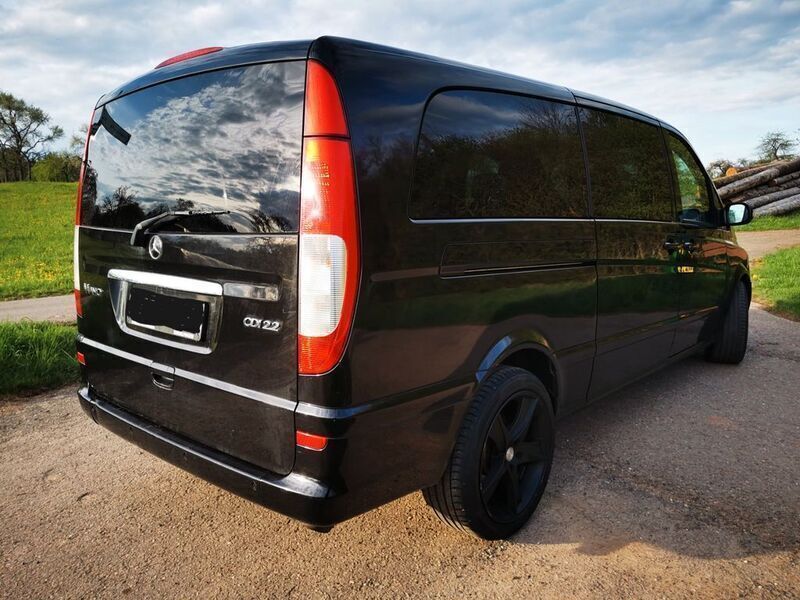 Schwarz Gebraucht 2008 Mercedes Viano Van / Kleinbus | 14.500 € (Etwas zu teuer) - Bild 1/4