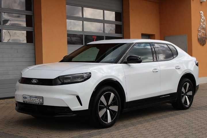 Frostweiß Gebraucht 2025 Ford Capri Extended Range SUV | 39.750 € (Superpreis) - Bild 1/4