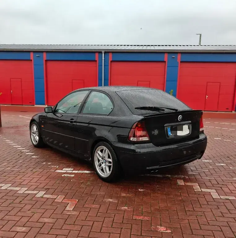 Occasion BMW 325 Basis 192 ch (141 kW) 2002 Noir Berline