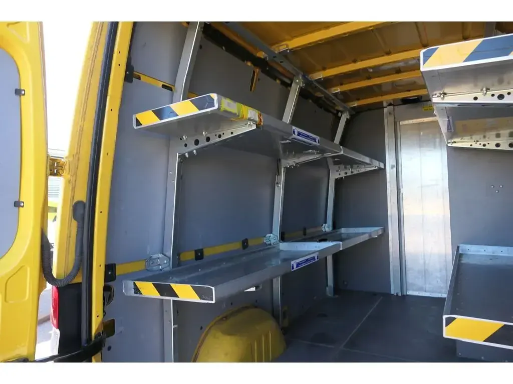 Second-hand Mercedes Sprinter 143 CP (105 kW) 2017 Galben Van