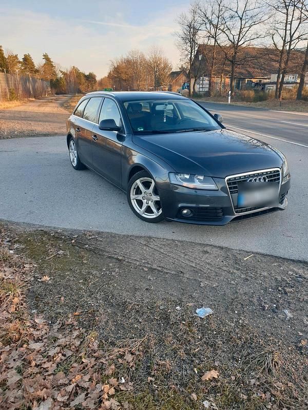 Gebraucht Audi A4 140 PS (102 kW) 2009 Schwarz Kombi