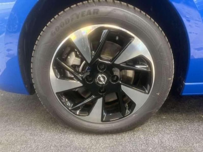 Gebraucht Opel Corsa-e Edition 100 kW (136 PS) 2024 Perl blau (metallic) Kleinwagen