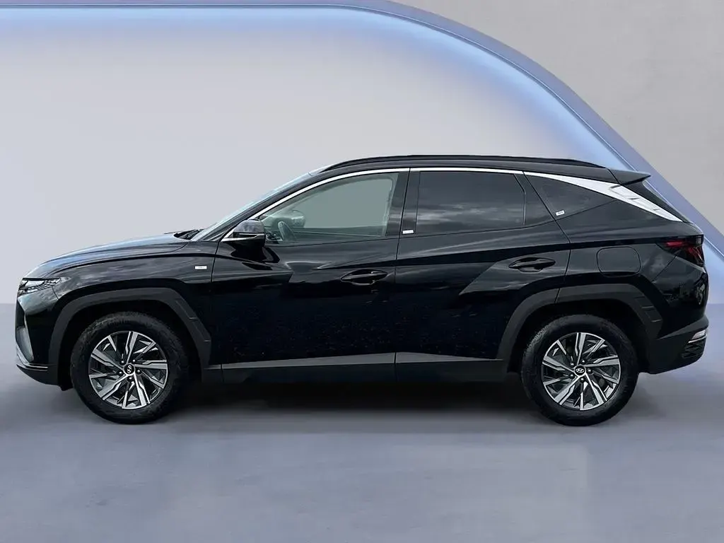Gebraucht Hyundai Tucson 136 PS (100 kW) 2021 Phantom black met SUV