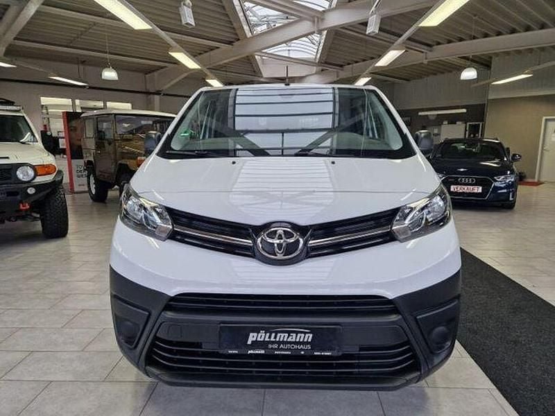 Gebraucht Toyota Proace 120 PS (88 kW) 2024 Weiß Van / Kleinbus