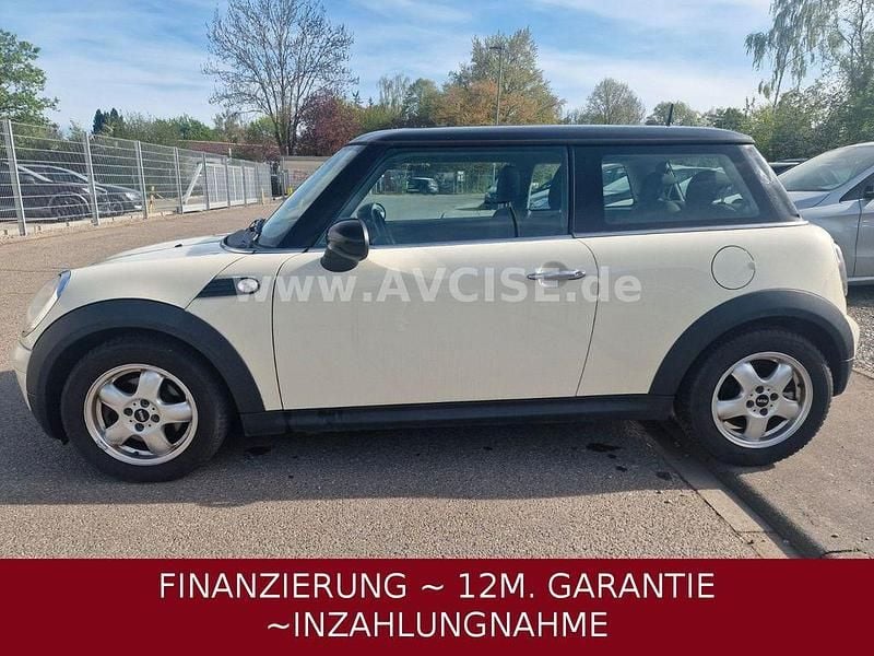 Used Mini Cooper 120 HP (88 kW) 2010 White Hatchback