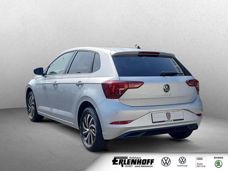 Neu VW Polo Life 95 PS (69 kW) 2025 Silber Limousine
