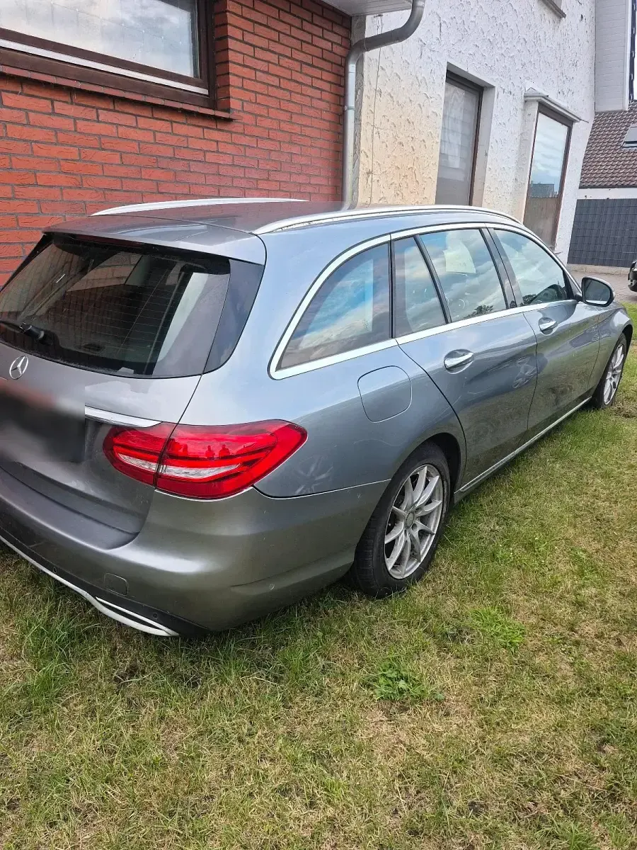 Gebraucht Mercedes C220 170 PS (125 kW) 2014 Grau Kombi
