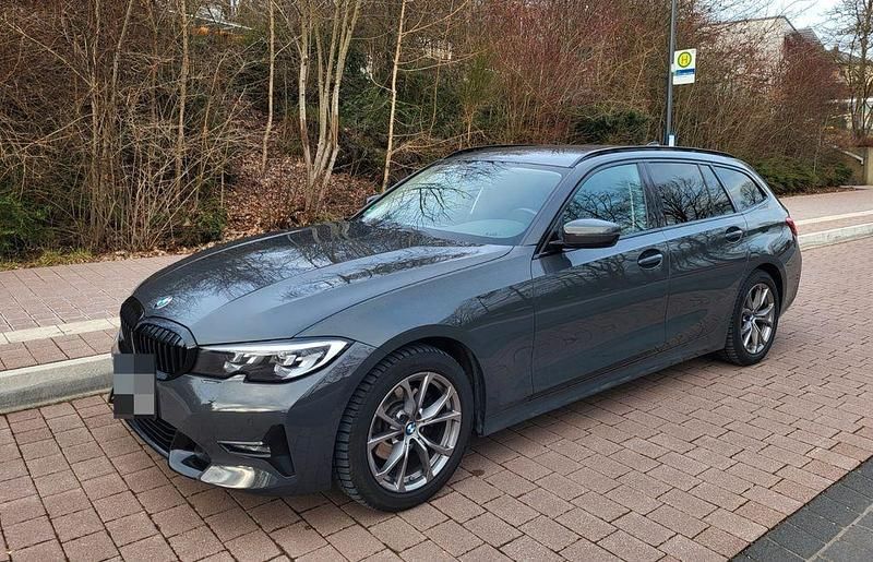 Gebraucht BMW 320 Advantage 190 PS (139 kW) 2020 Grau Kombi