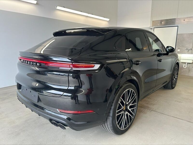 Gebraucht Porsche Cayenne S 475 PS (349 kW) 2024 [0e0e] chromitschwarz metallic SUV