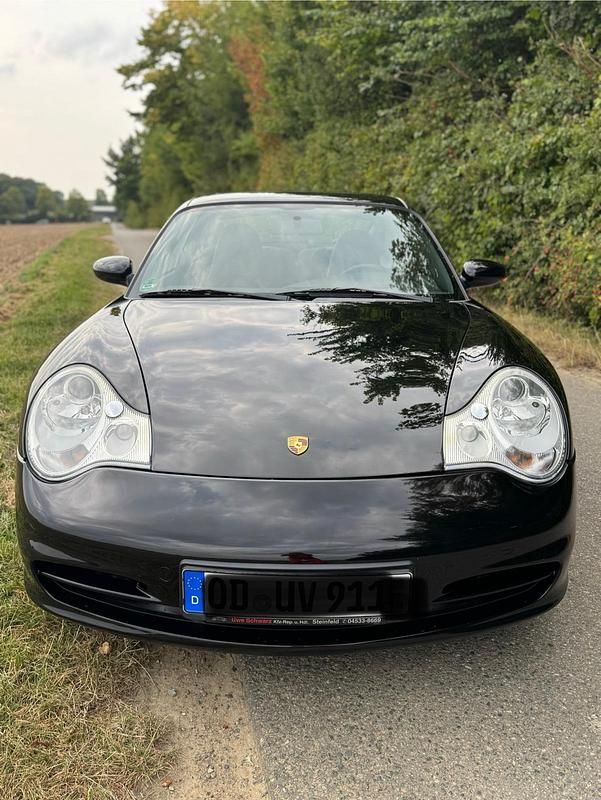 Schwarz Gebraucht 2003 Porsche 911 Carrera 4 Coupé | 37.000 € (Fairer Preis) - Bild 1/4