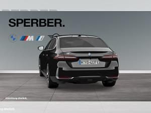 Gebraucht BMW i5 250 kW (340 PS) 2025 Schwarz (saphirschwarz) Limousine