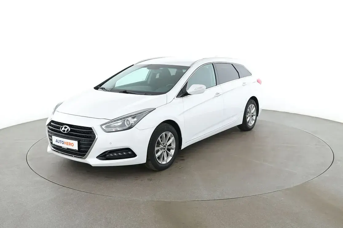 Gebraucht Hyundai i40 Trend 135 PS (99 kW) 2018 Kombi