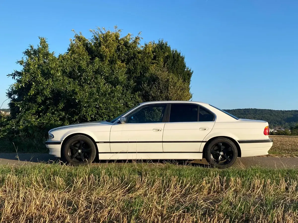 Gebraucht BMW 728 193 PS (141 kW) 2001 Weiß Limousine