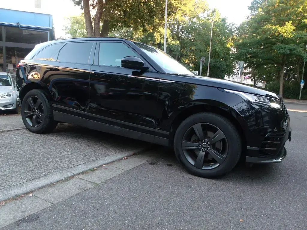 Gebraucht Land Rover Range Rover Velar R-Dynamic 179 PS (131 kW) 2019 Schwarz SUV