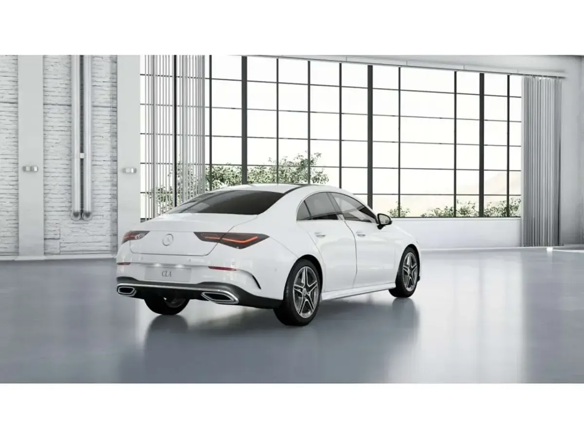 Gebraucht Mercedes CLA180 AMG 116 PS (85 kW) 2025 Unilack polarweiß Limousine