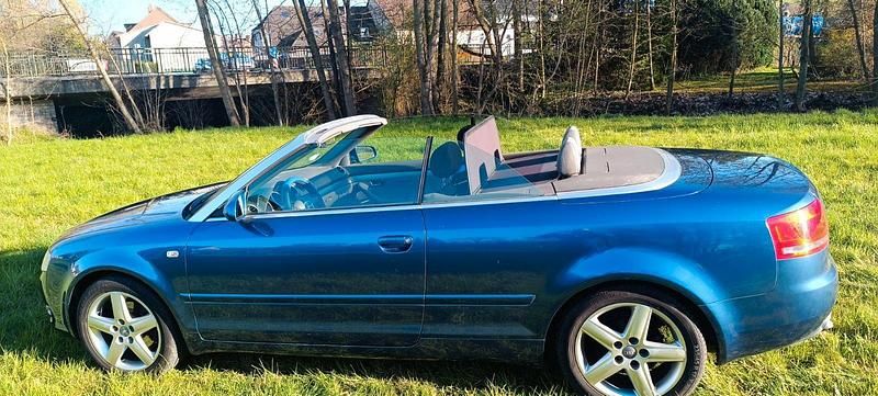 Gebraucht Audi A4 Cabriolet Basis 140 PS (102 kW) 2007 Blau Cabrio