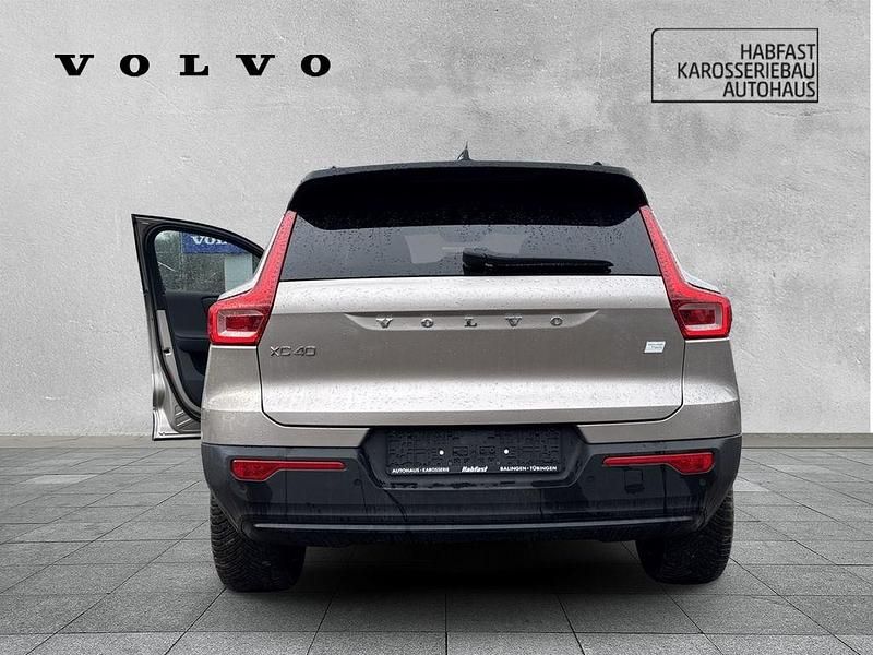 Gebraucht Volvo XC40 Plus 300 kW (408 PS) 2022 Bright dusk / metallic SUV