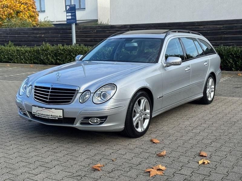 Silber Gebraucht 2008 Mercedes E220 Avantgarde Limousine | 7.490 € (Etwas zu teuer) - Bild 1/4