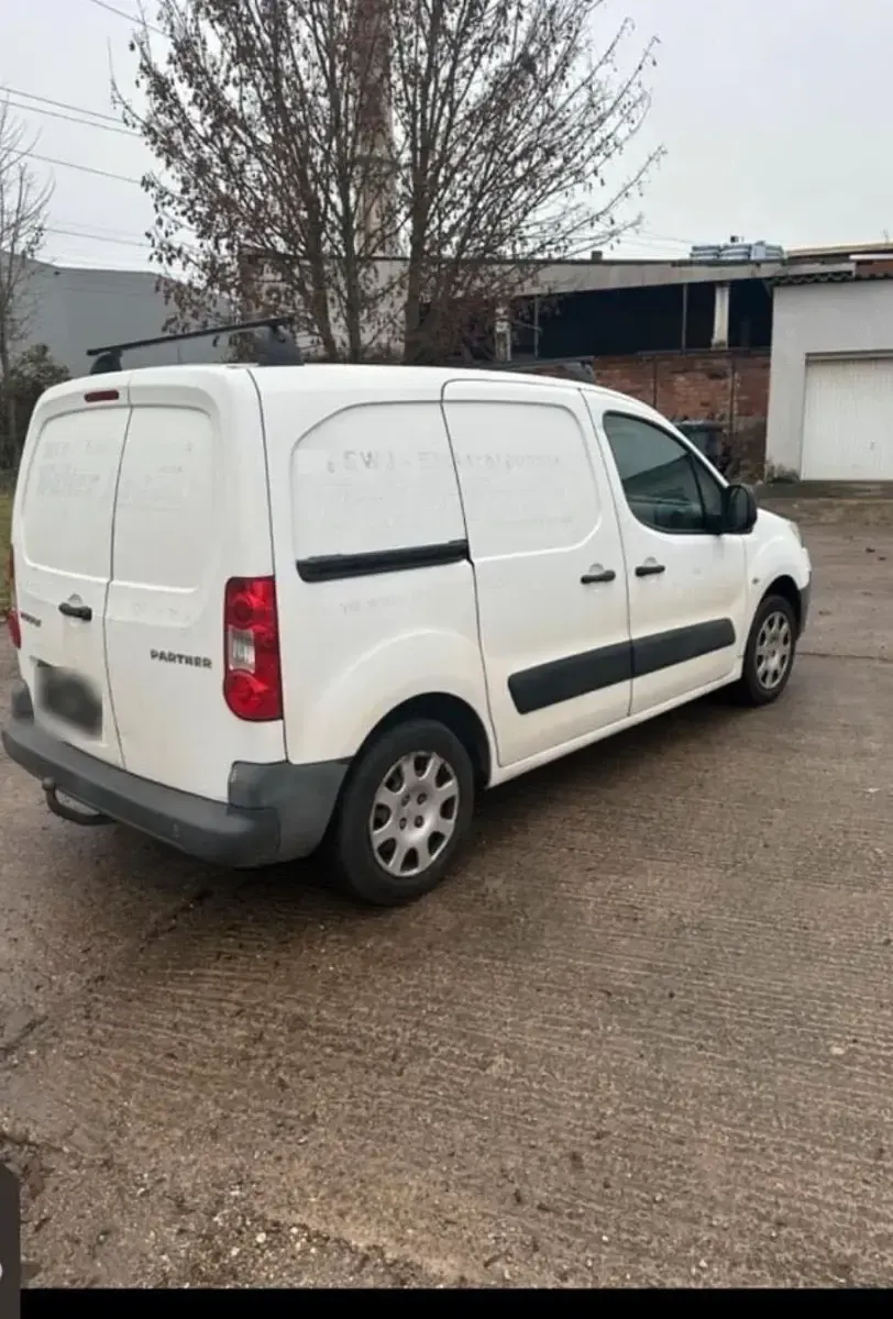 Gebraucht Peugeot Partner 90 PS (66 kW) 2008 Weiß Van / Kleinbus