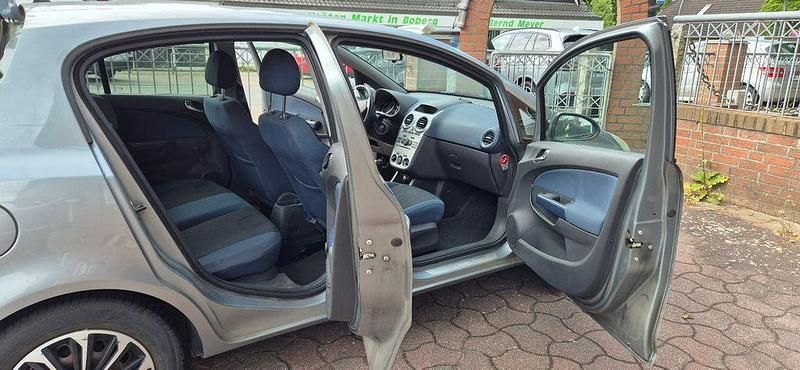 Gebraucht Opel Corsa Edition 87 PS (63 kW) 2010 Grau Kleinwagen