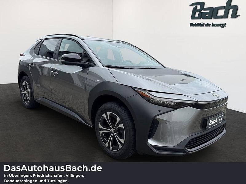 Gebraucht Toyota bZ4X 150 kW (204 PS) 2025 Grau SUV
