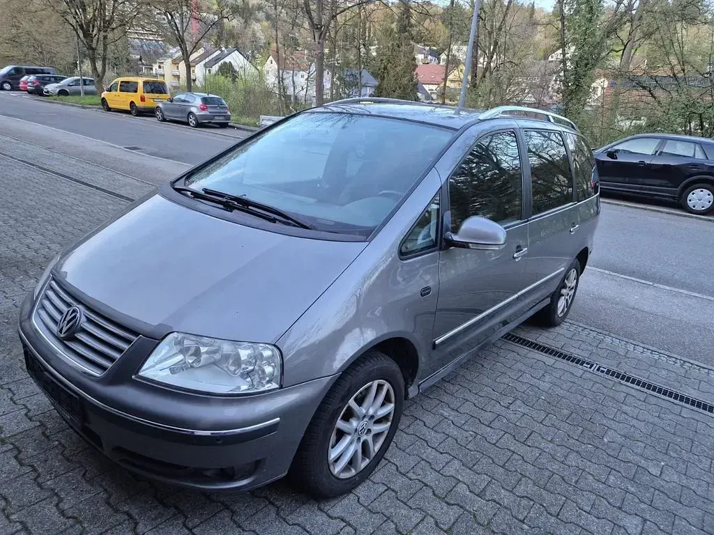 Gebraucht VW Sharan Trendline 116 PS (85 kW) 2009 Grau Van / Kleinbus