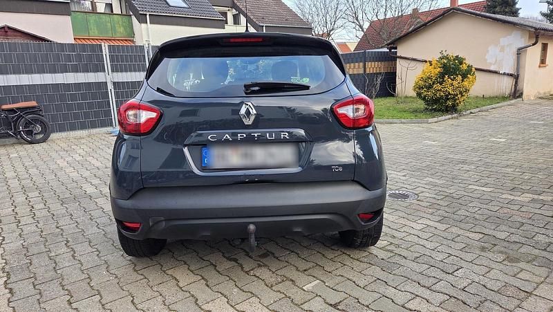 Gebraucht Renault Captur Expression 90 PS (66 kW) 2015 Grau SUV