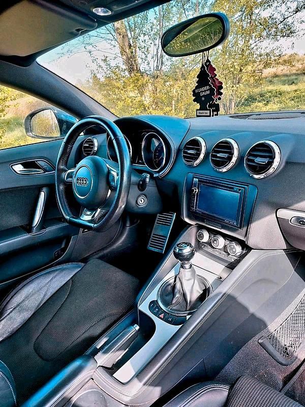 Używany Audi TT S-Line 170 KM (125 kW) 2011 Biały Coupe