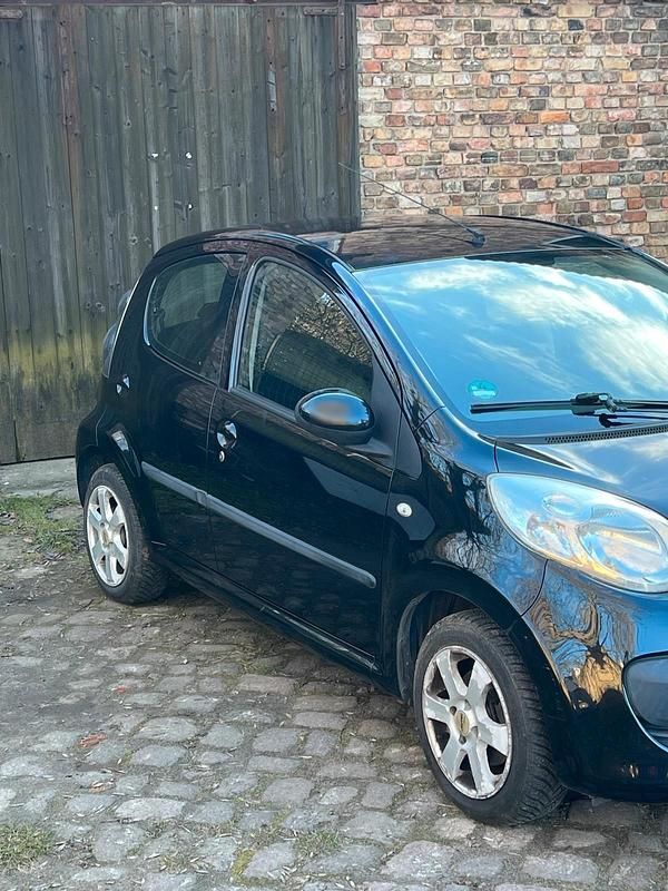 Gebraucht Citroën C1 65 PS (47 kW) 2008 Schwarz Kleinwagen