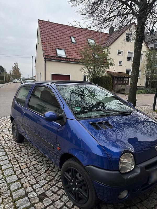 Używany Renault Twingo 75 KM (55 kW) 2001 Niebieski Hatchback
