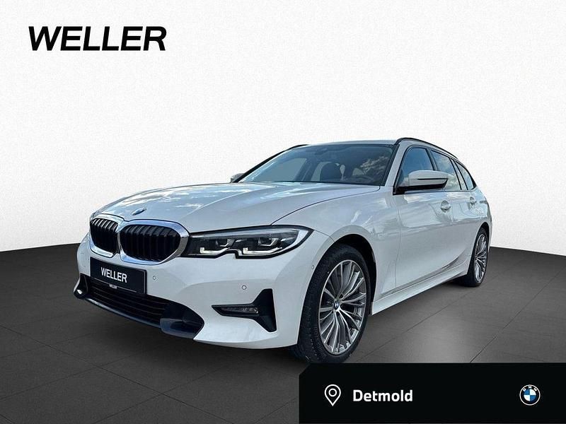 Alpinweiss iii (weiß) Gebraucht 2023 BMW 320 Shadowline Kombi | 28.440 € (Superpreis) - Bild 1/4