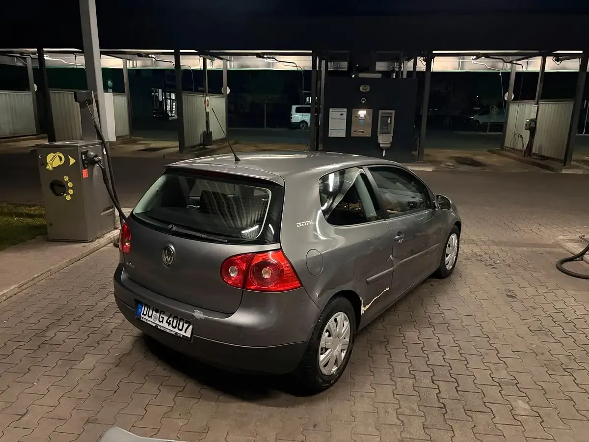 Gebraucht VW Golf V 75 PS (55 kW) 2006 Grau Kleinwagen