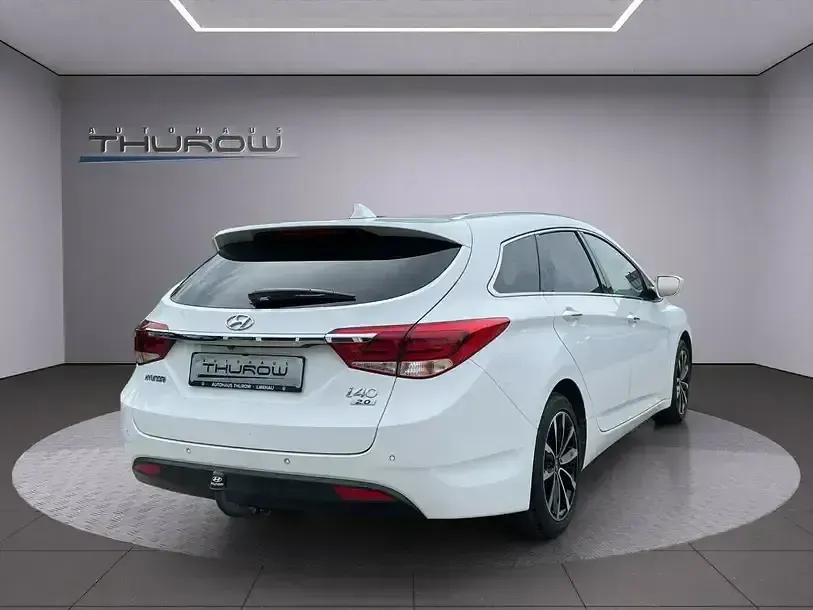 Gebraucht Hyundai i40 165 PS (121 kW) 2018 Pure white Kombi