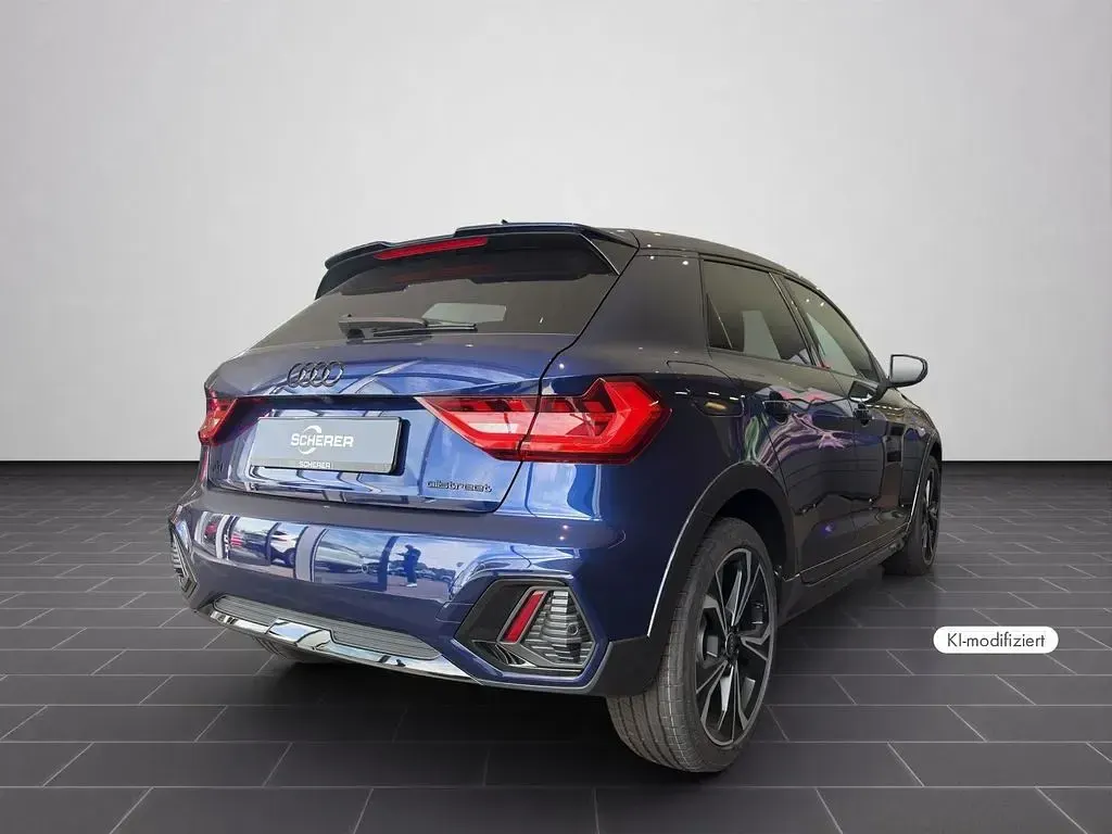 Neu Audi A1 Advanced 150 PS (110 kW) 2026 Blau SUV