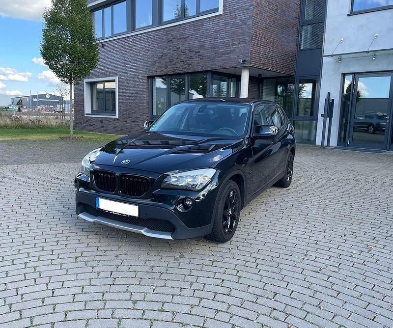 Gebraucht BMW X1 150 PS (110 kW) 2011 Schwarz SUV