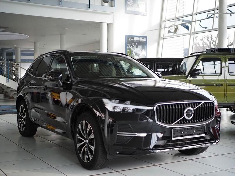Gebraucht Volvo XC60 Core 197 PS (144 kW) 2024 Schwarz SUV