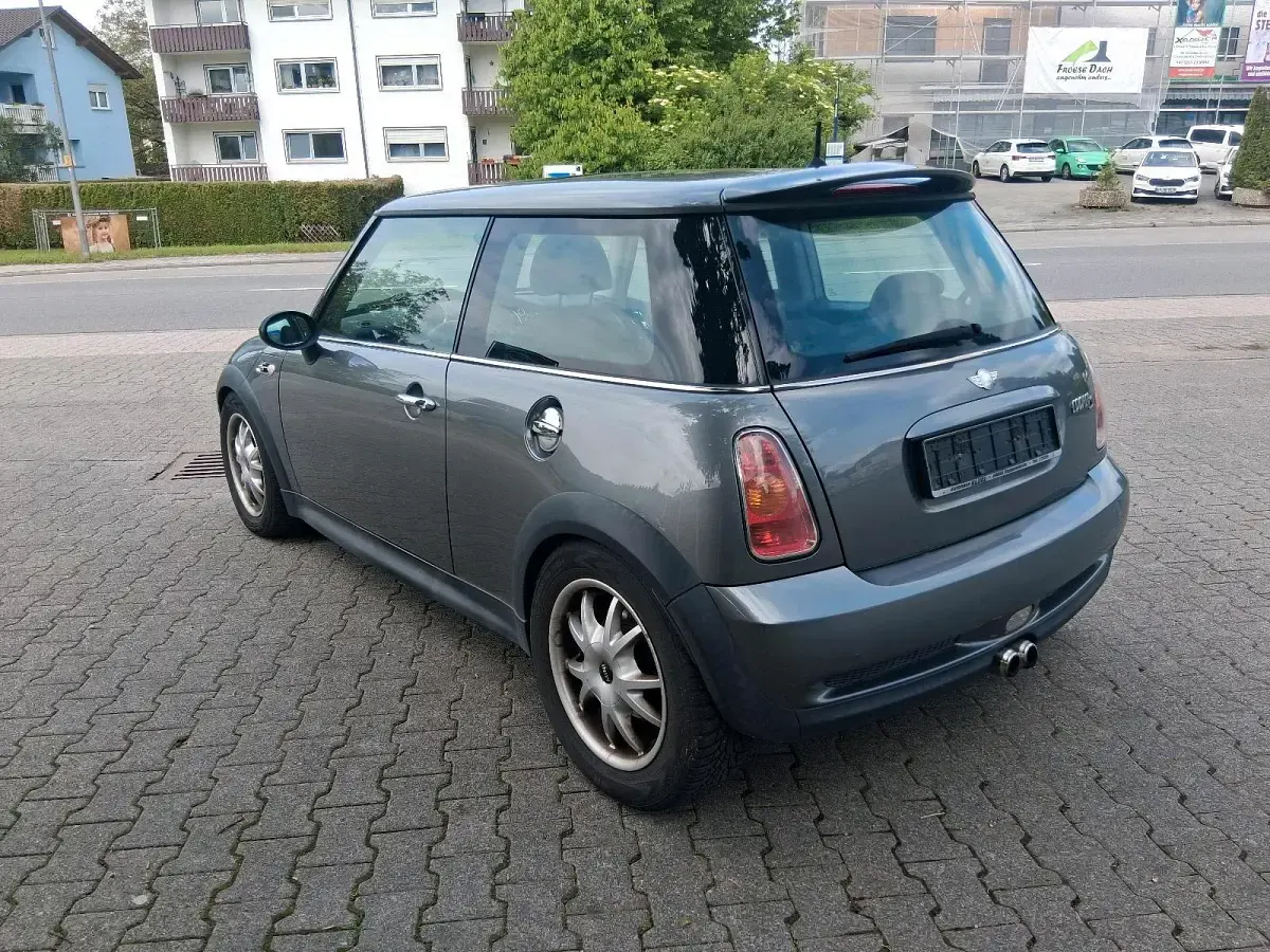 Gebraucht Mini Cooper S 163 PS (119 kW) 2004 Grau Kleinwagen