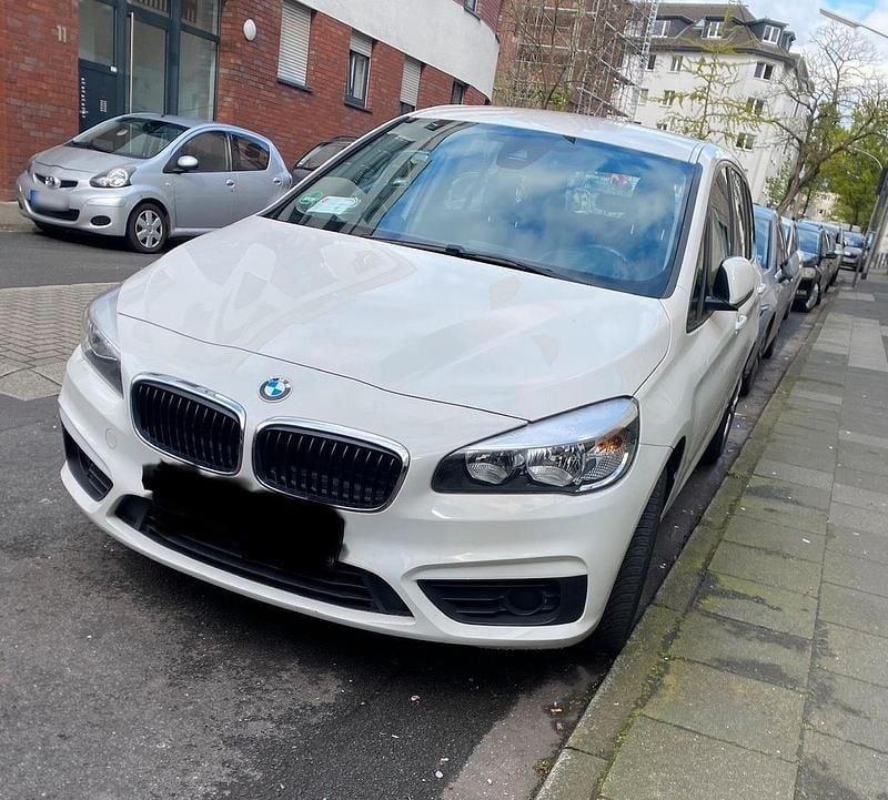 Gebraucht BMW 216 116 PS (85 kW) 2016 Weiß Kombi