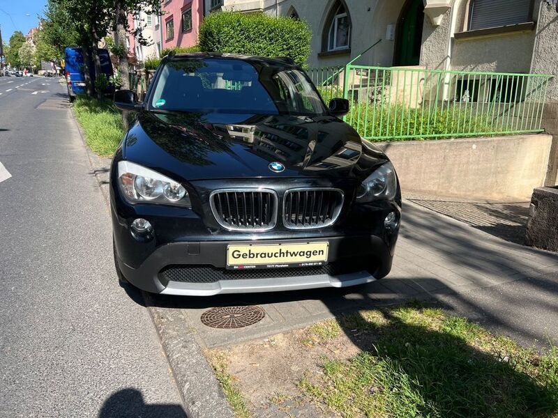 Gebraucht BMW X1 150 PS (110 kW) 2011 Schwarz SUV