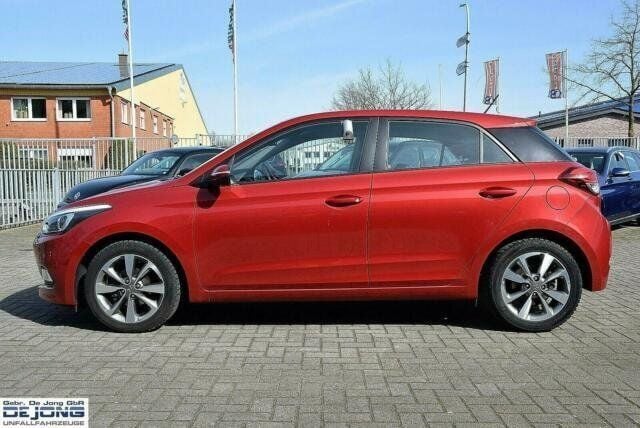 Gebraucht Hyundai i20 Intro Edition 101 PS (74 kW) 2015 Andere farbe