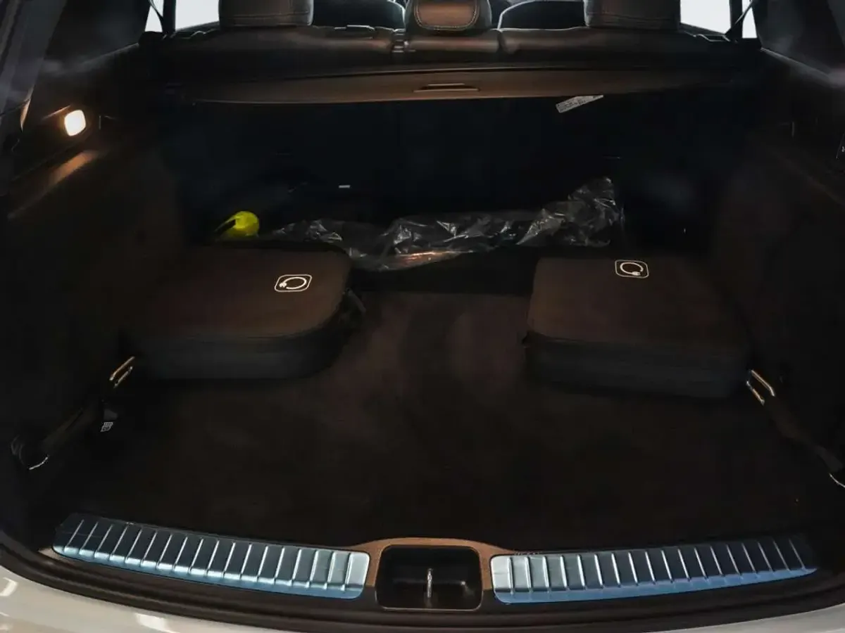 Gebraucht Mercedes GLE400 AMG 381 PS (280 kW) 2026 Schwarz SUV