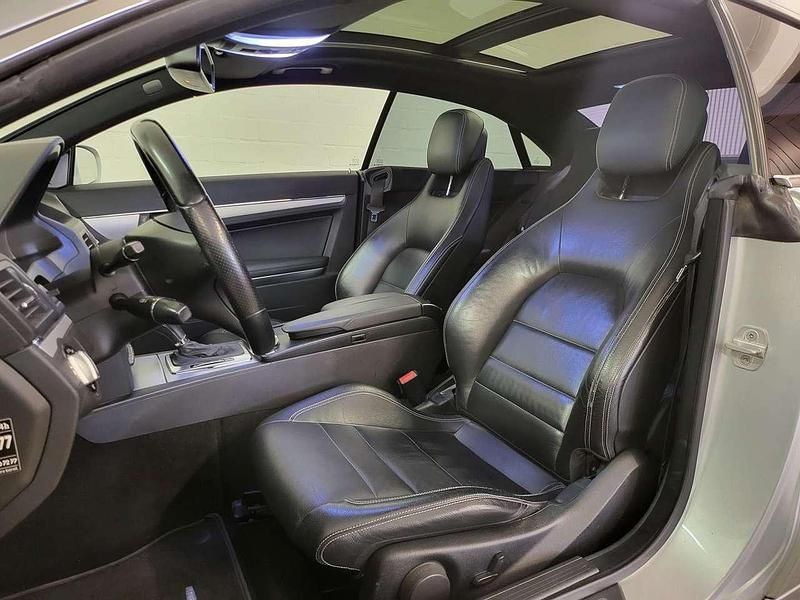 Gebraucht Mercedes E350 Avantgarde 292 PS (214 kW) 2009 Silber Coupé