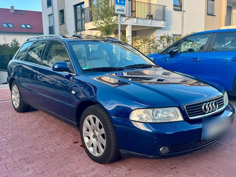 Blau Gebraucht 2000 Audi A4 S-Line Kombi | 1.500 € (Superpreis) - Bild 1/4