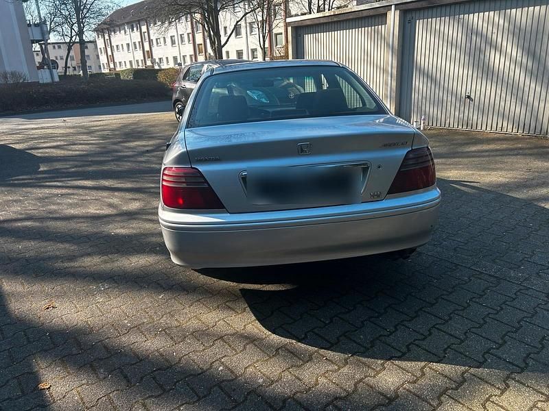 Gebraucht Honda Accord 135 PS (99 kW) 2000 Silber Limousine